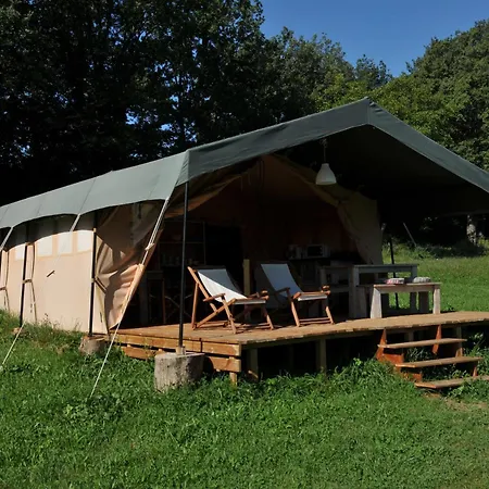 Les Anes De Vendégház